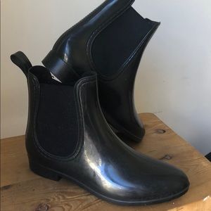 Black Rain Ankle Booties